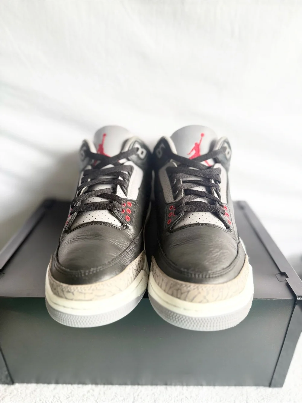 AUTHENTIC Jordan 3 Retro OG Black Cement size 8.5 DN3707-010 2024 PRE-OWNED
